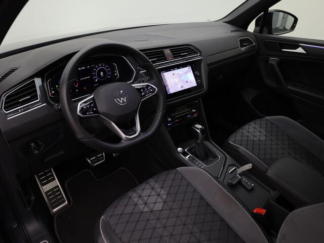 Volkswagen TIGUAN 1.4 TSI eHybrid R-Line Business | Panodak | 20'' | Keyless | Elk. A-klep | IQ Light | Camera | Prijs Rijklaar!!