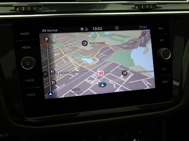 Volkswagen TIGUAN 1.4 TSI eHybrid R-Line Business | Panodak | 20'' | Keyless | Elk. A-klep | IQ Light | Camera | Prijs Rijklaar!!