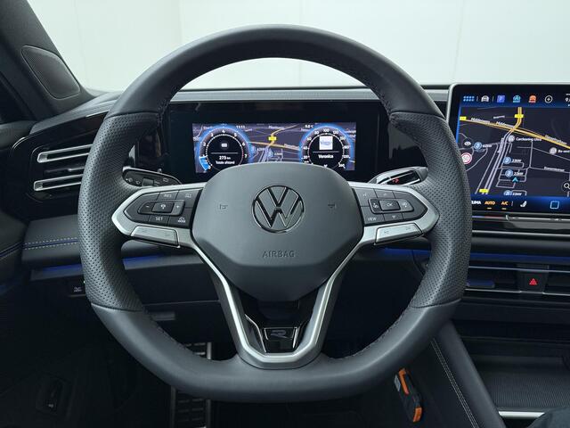 Volkswagen TIGUAN R-Line-Edition 1.5 110 kW / 150 pk eTSI Automaat | Wegklapbare trekhaak | Panoramadak | Stoelmassage | Apple Carplay / Android Auto |