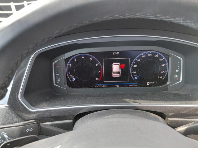 Volkswagen TIGUAN Allspace 1.5 TSI R-Line Business 7p. | Trekhaak | Derde zitrij | Winterpakket | LED matrix |