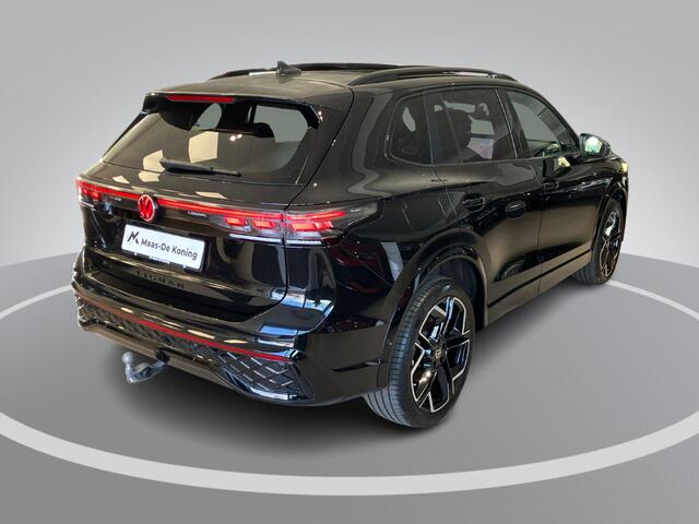 Volkswagen TIGUAN 1.5eHybrid 200kW/272PK R-Line Black Style · Panoramadak · Leder · Trekhaak · Navigatie · Garantie t/m 09-09-2030 of 100000km.