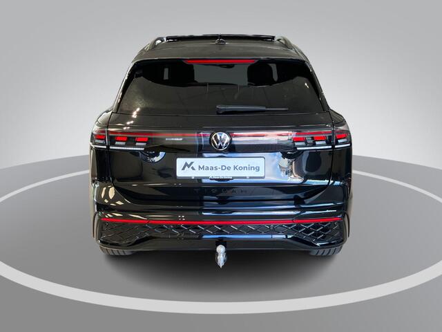 Volkswagen TIGUAN 1.5eHybrid 200kW/272PK R-Line Black Style · Panoramadak · Leder · Trekhaak · Navigatie · Garantie t/m 09-09-2030 of 100000km.