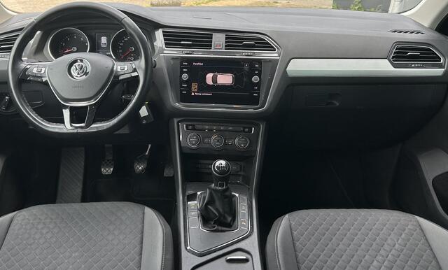 Volkswagen TIGUAN 1.4 TSI Comfortline 125PK | NL AUTO | Onderhoudshistorie | NAP | 2 Sleutels | Cruise Control | Climate Control | Parkeersensoren | Navigatie | Armsteun |