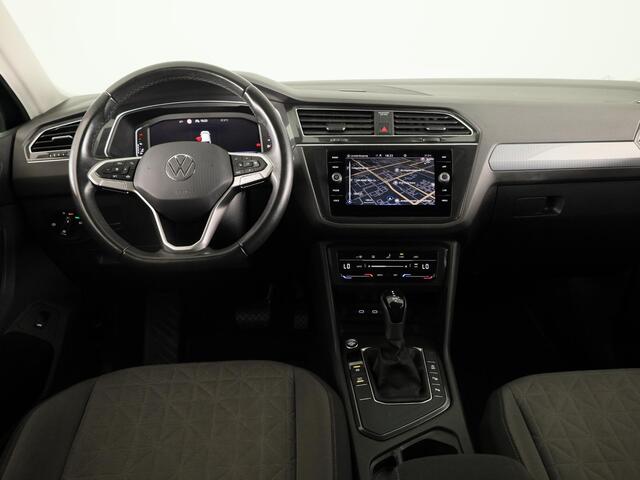 Volkswagen TIGUAN 1.5 TSI Life Business 150PK | Automaat (DSG) | Navigatie | Camera | Wegklapbare trekhaak