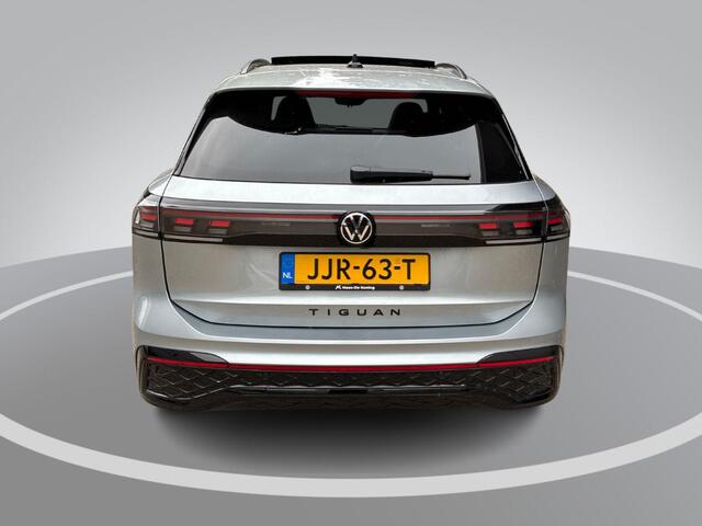 Volkswagen TIGUAN 1.5 eHybrid 272pk DSG R-Line Edition · Panoramadak · Inklap. Trekhaak · 360 Camera · Matrix LED · Massagefunctie · Dodehoeksensor · Garantie t/m 27-10-2029 of 100.000km