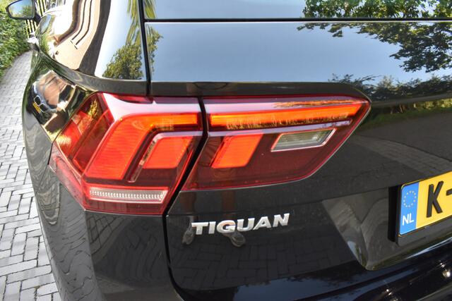 Volkswagen TIGUAN 1.4 TSI Comfortline PANO, TREKH, NIEUWST!