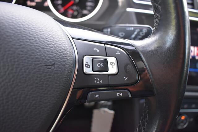 Volkswagen TIGUAN 1.4 TSI Comfortline PANO, TREKH, NIEUWST!