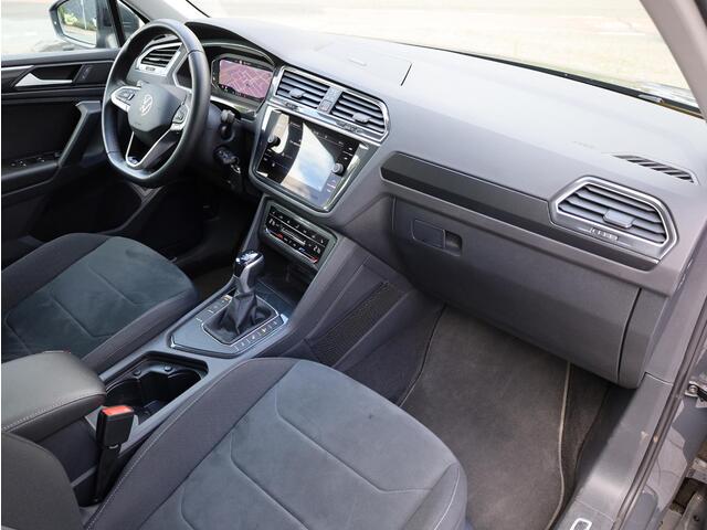 Volkswagen TIGUAN 1.4 TSI eHybrid Elegance 245PK | Virtual | Camera | Adaptive Cruise | Getint Glas | Trekhaak | Stoel&Stuurverwarming | LED |