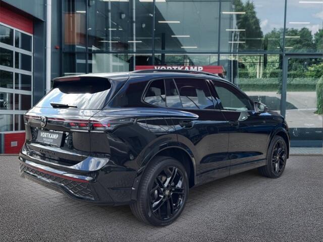 Volkswagen TIGUAN 1.5 TSI e-HYBRID R-LINE 272PK LEDER/PANOP-DAK/TREKHAAK/HenK/360CAMERA