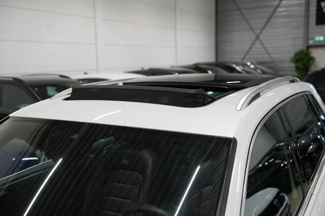 Volkswagen TIGUAN 2.0 TSI 4Motion 220PK 3x R-Line * Pano - Dynaudio - Leder - Virtual - 20" - Sfeer - ACC - Blind Spot - App *
