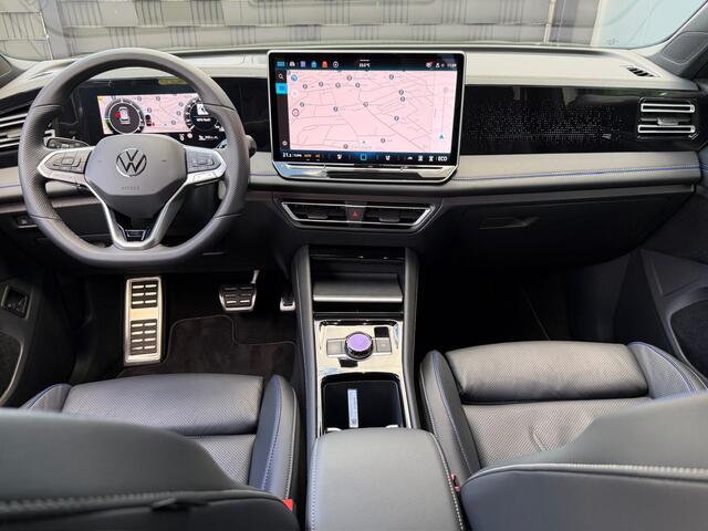 Volkswagen TIGUAN 1.5 eHybrid R-Line | Black line | Leder | Head up | 360 Camera | 20 Inch | Trekhaak | Dode hoek | IQ light | Elek. klep | Rijklaar incl. garantie
