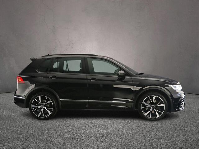 Volkswagen TIGUAN R-Line Business+ 1.4 TSI eHybrid 245pk DSG Automaat Trekhaak, Elektrische achterklep, Adaptive cruise control, Achteruitrijcamera, LED matrix koplampen