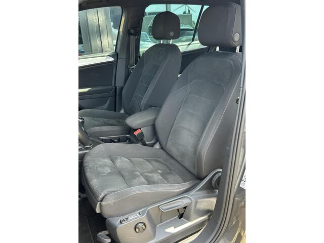Volkswagen TIGUAN 1.4 TSI ACT R-Line Business R 150PK | 2e Eigenaar | NL AUTO | PANO | Virtual | Ergo Stoelen | Stoelverwarming | DAB+ | Adaptive Cruise Control | Parkeersensoren Voor en Achter | Navigatie | Climate Control | NAP | 2 Sleutels | APK tot 23-03-2027 |