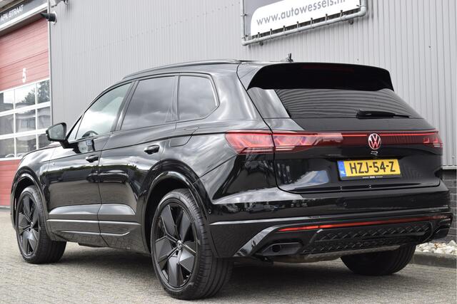 Volkswagen TOUAREG 3.0 TSi eHybrid 4MOTION R Head-up, Pano, Nachtzicht, Trekhaak, Memory/Massage, Dynaudio, Softclose