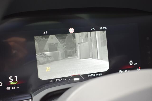 Volkswagen TOUAREG 3.0 TSi eHybrid 4MOTION R Head-up, Pano, Nachtzicht, Trekhaak, Memory/Massage, Dynaudio, Softclose