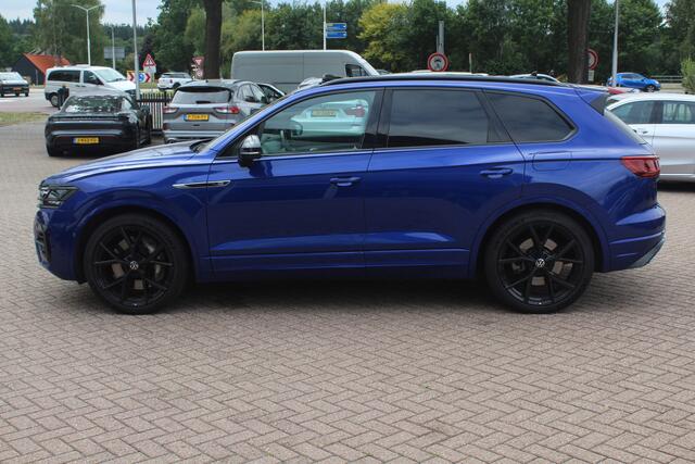 Volkswagen TOUAREG 3.0 TSi 4MOTION R / Trekhaak / Panoramadak / Camera / Luchtvering / Luchtvering / 20'' / Keyless / Leder / Navigatie / Dodehoek /ACC /