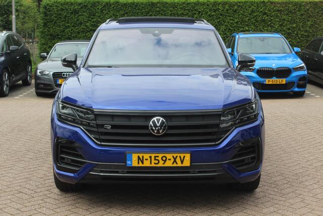 Volkswagen TOUAREG 3.0 TSi 4MOTION R / Trekhaak / Panoramadak / Camera / Luchtvering / Luchtvering / 20'' / Keyless / Leder / Navigatie / Dodehoek /ACC /