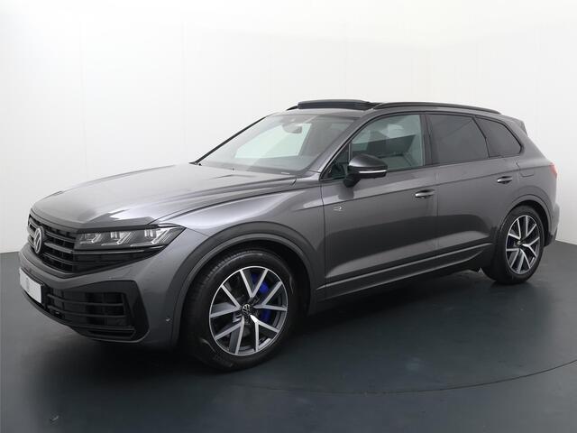 Volkswagen TOUAREG 3.0 TSi eHybrid 4MOTION R | 462 PK | Trekhaak ( elektrisch wegklapbaar ) | Luchtvering | Head-Up display | HD Matrix verlichting |