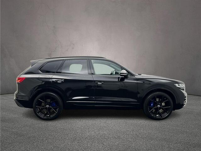 Volkswagen TOUAREG R 3.0 TSI eHybrid 462pk Tiptronic Trekhaak, DYN audio, Head up display, Lederen bekleding, Luchtvering, Panoramadak, Adaptive cruise control