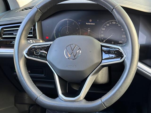 Volkswagen TOUAREG 3.0 TSi eHybrid 4MOTION Elegance | Panoramadak | Head up | Leder | Rijklaar incl. garantie