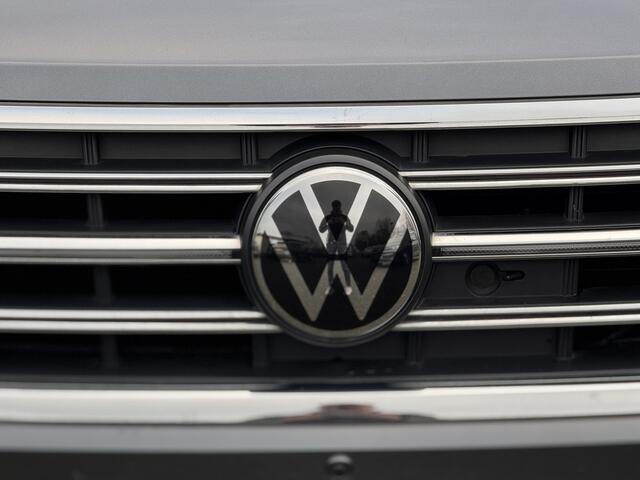 Volkswagen TOUAREG 3.0 TSi eHybrid 4MOTION Elegance | Massage | Trekhaak | Nachtzicht