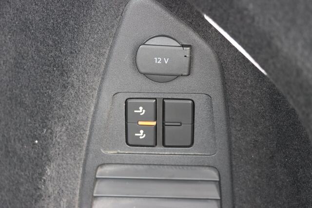 Volkswagen TOUAREG 3.0 TSI eHybrid 4Motion Elegance Black Style 380pk Tiptronic