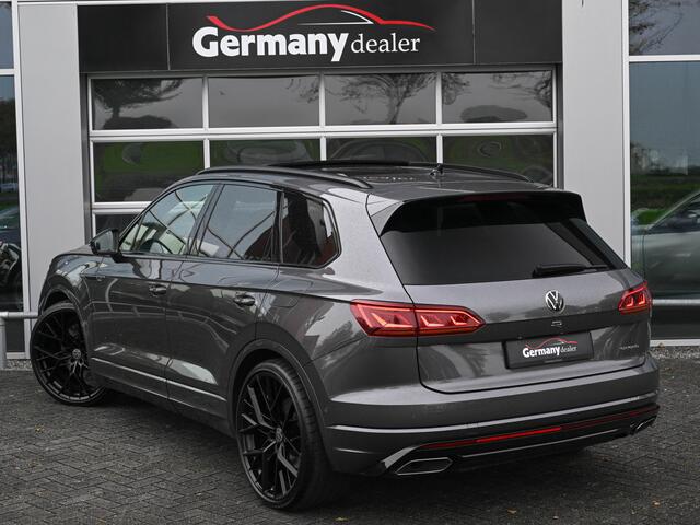 Volkswagen TOUAREG 3.0TSI eHybrid 462pk 4Motion R-Line Pano DynAudio Lucht Softclose Tr.haak VOL!