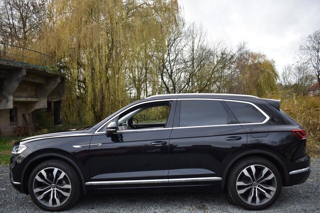 Volkswagen TOUAREG 3.0 TSi eHybrid ELEGANCE 4MOTION HEAD-UP/LEDER/PANORAMADAK