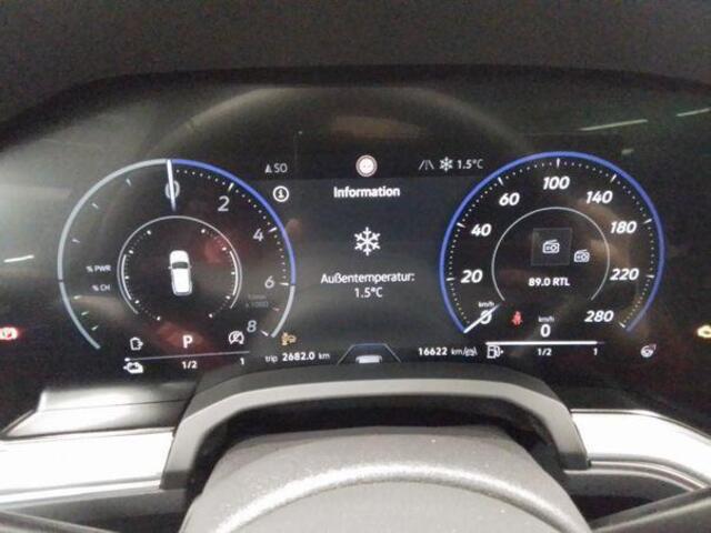 Volkswagen TOUAREG 3.0 TSi eHybrid 4MOTION Elegance