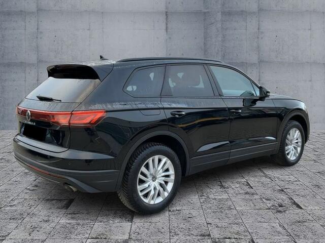 Volkswagen TOUAREG 3.0 TDI Grijs Kenteken ACC Luchtvering Comfortstoelen Trekhaak