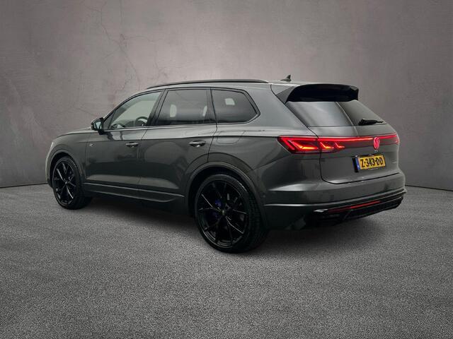 Volkswagen TOUAREG R 3.0 TSI eHybrid 462pk Tiptronic Trekhaak, Luchtvering, Lederen bekleding, Panoramadak, Adaptive cruise control, Head up display, LED matrix koplampen