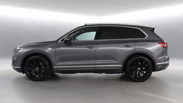 Volkswagen TOUAREG 3.0 TSI eHybrid 381pk PHEV 4MOTION Elegance / Panoramadak / Trekhaak / Stoelventilatie