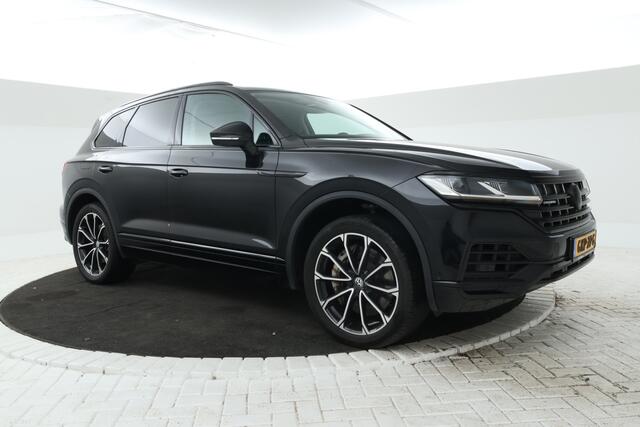 Volkswagen TOUAREG 3.0 TSi eHybrid 4MOTION FULL BLACK! Navi, leer,