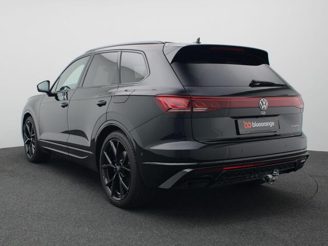 Volkswagen TOUAREG 3.0 TSi eHybrid 4MOTION R 463PK Aut. matrix led, trekhaak, panoramadak, 360gr. camera, leder, luchtvering, keyless, stuur-stoelverwarming, Dynaudio, head-up display, 22" lichtmetaal