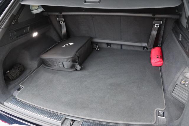 Volkswagen TOUAREG 3.0 TSI eHybrid Elegance 380pk Tiptronic | Luchtvering