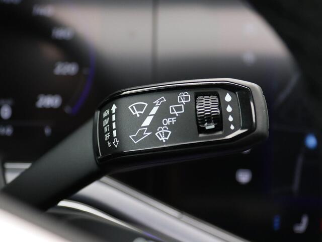 Volkswagen TOUAREG 3.0 TSi eHybrid 4MOTION R Edition 467PK Aut matrix led, trekhaak, panoramadak, 360gr. camera, leder, luchtvering, keyless, stuur-stoelverwarming, Dynaudio, head-up display, 22" lichtmetaal