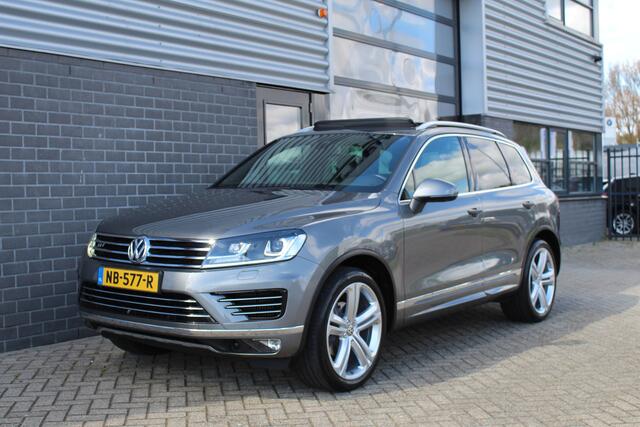 Volkswagen TOUAREG 3.0 TDI R-line / Panoramadak / Keyless / N.A.P.