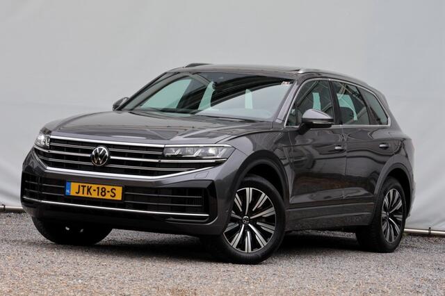 Volkswagen TOUAREG 3.0 TSI eHybrid PHEV 4 Motion - 381 pk **Pano / Trekhaak / IQ Light