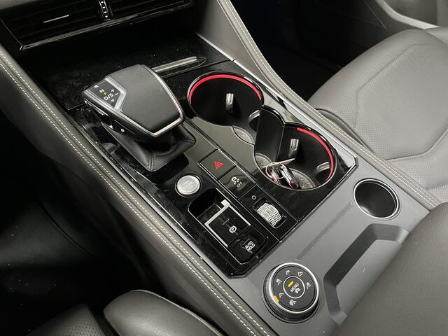 Volkswagen TOUAREG 3.0 TSi eHybrid 4MOTION Elegance / AUTOMAAT/ 381PK/ PANO/ TREKHAAK/ ACC/ MEMORY SEAT/ MASSAGE/ STOELVERWARM.+KOELING/ DODEHOEK/ PARK.SENSOR.V+A/ 360 CAMERA/ APP-CONNECT/ ELEK.ACHTERKLEP/ HEAD-UP/ KEYLESS/ 20'' LMV
