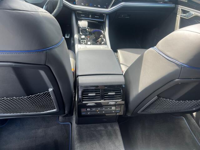 Volkswagen TOUAREG 3.0 TSI eHybrid 462pk 4Motion R | Full option | Pano