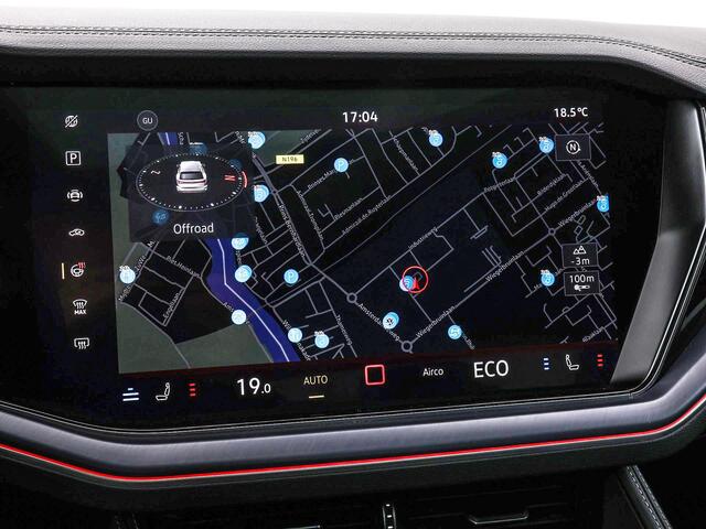 Volkswagen TOUAREG 3.0 TSi 462pk DSG eHybrid 4MOTION R · SOH 96.9% · Panoramadak · 360 Camera · Luchtvering · Wegklapbare Trekhaak · Stoelventilatie · Elek. Voorstoelen · 21'' Inch ·