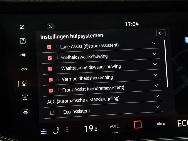 Volkswagen TOUAREG 3.0 TSi 462pk DSG eHybrid 4MOTION R · SOH 96.9% · Panoramadak · 360 Camera · Luchtvering · Wegklapbare Trekhaak · Stoelventilatie · Elek. Voorstoelen · 21'' Inch ·