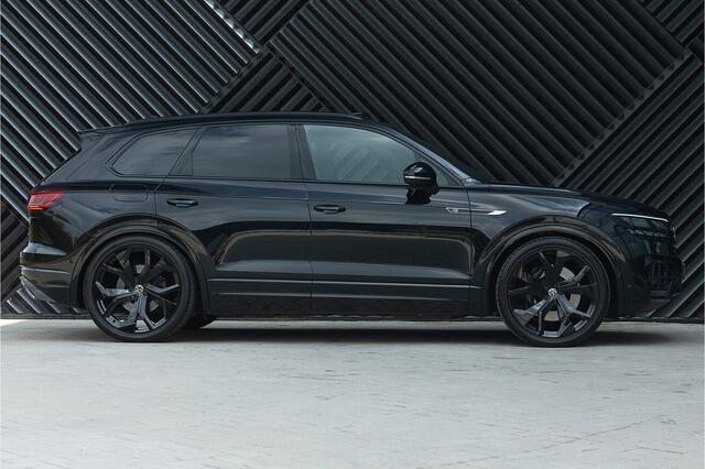Volkswagen TOUAREG R 3.0 V6 TSI eHybrid 4M Panodak Puglia Luchtv. DynAudio Head up Massage 360Camera Trekhaak