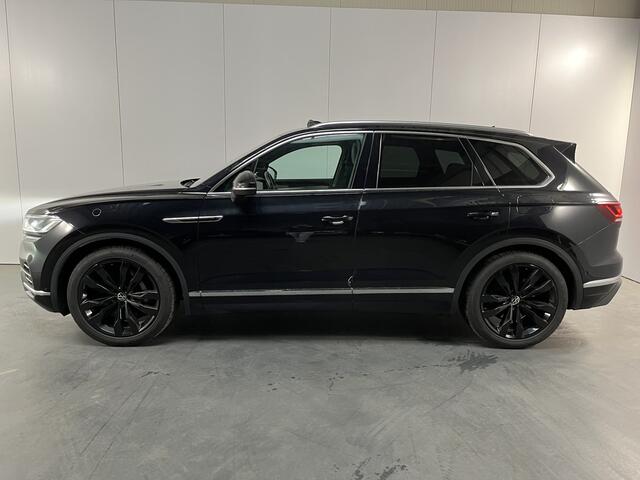 Volkswagen TOUAREG 3.0 TSI eHybrid Elegance 4MOTION / AUTOMAAT/ 381 PK/ PANO/ LUCHTVERING/ TREKHAAK/ LEER/ CAMERA/ PARK. SENSOREN/ MEMORY SEATS/ STOELVERWARM. V&A/ ELEK. ACHTERKLEP/ APP CONNECT/ ADAPT. CRUISE/ KEYLESS/ 4 ZONE CLIMA/ DAB