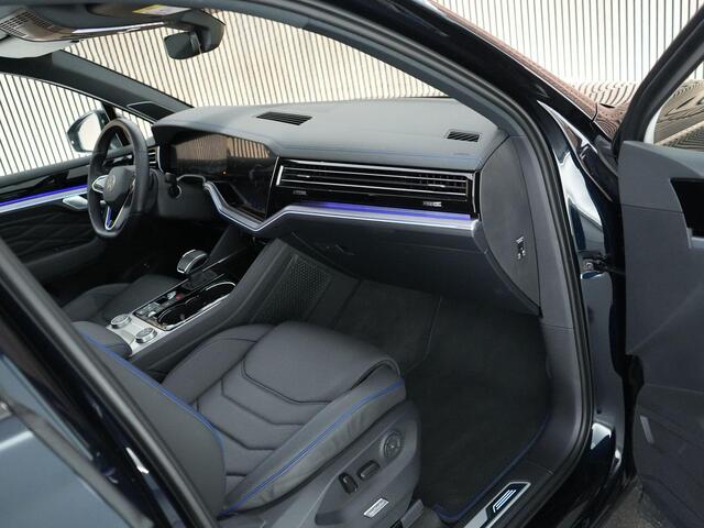 Volkswagen TOUAREG 4MOTION R 3.0 462pk TSi |BTW-auto|pano|Dynaudio|luchtvering|massage|memory|elek. trekhaak|head-up|Matrix LED|360 camera|ACC|Apple Carplay|22" LMV|