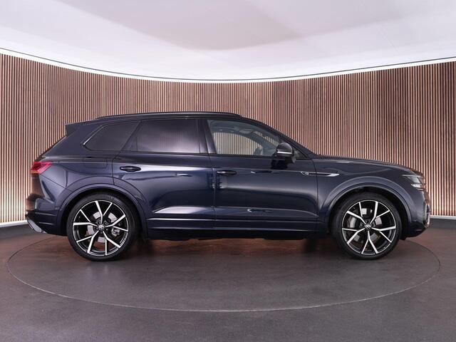 Volkswagen TOUAREG 4MOTION R 3.0 462pk TSi |BTW-auto|pano|Dynaudio|luchtvering|massage|memory|elek. trekhaak|head-up|Matrix LED|360 camera|ACC|Apple Carplay|22" LMV|