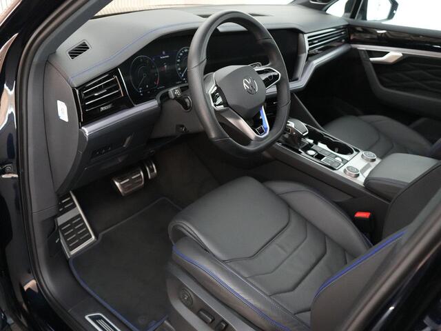 Volkswagen TOUAREG 4MOTION R 3.0 462pk TSi |BTW-auto|pano|Dynaudio|luchtvering|massage|memory|elek. trekhaak|head-up|Matrix LED|360 camera|ACC|Apple Carplay|22" LMV|