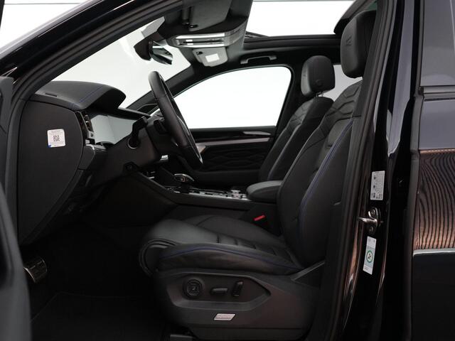 Volkswagen TOUAREG 4MOTION R 3.0 462pk TSi |BTW-auto|pano|Dynaudio|luchtvering|massage|memory|elek. trekhaak|head-up|Matrix LED|360 camera|ACC|Apple Carplay|22" LMV|