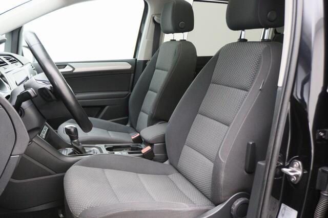 Volkswagen TOURAN 1.4 TSI DSG Highline Edition R 7p Panoramadak, ACC, Camera, Apple Carplay, Standkachel, Trekhaak, 18''