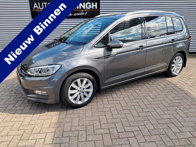 Volkswagen TOURAN 1.4 TSI Highline R-Line 7persoons met automaat en schuif/kanteldak! | Clima | Cruise | Navigatie | Trekhaak | PDC | Voorstoelen verwarmd | RIJKLAARPRIJS INCL 12 MAANDEN GARANTIE EN BEURT
